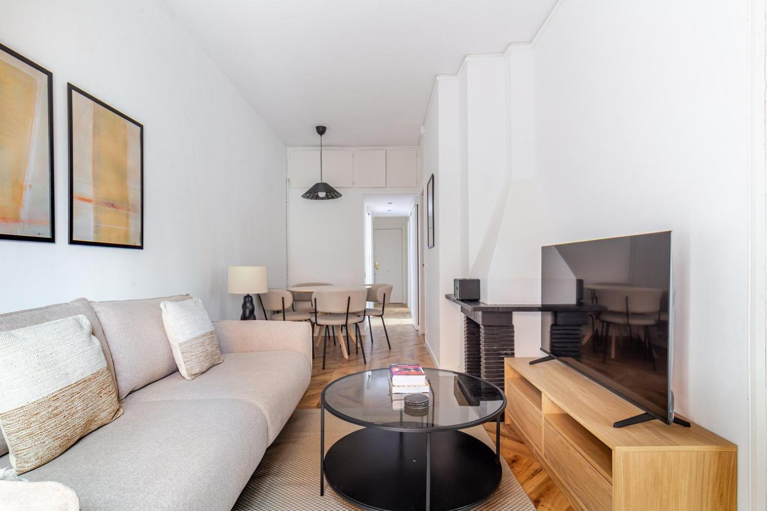 Blueground Sant Gervasi Ac Balcony Nr Market Bcn-181 *